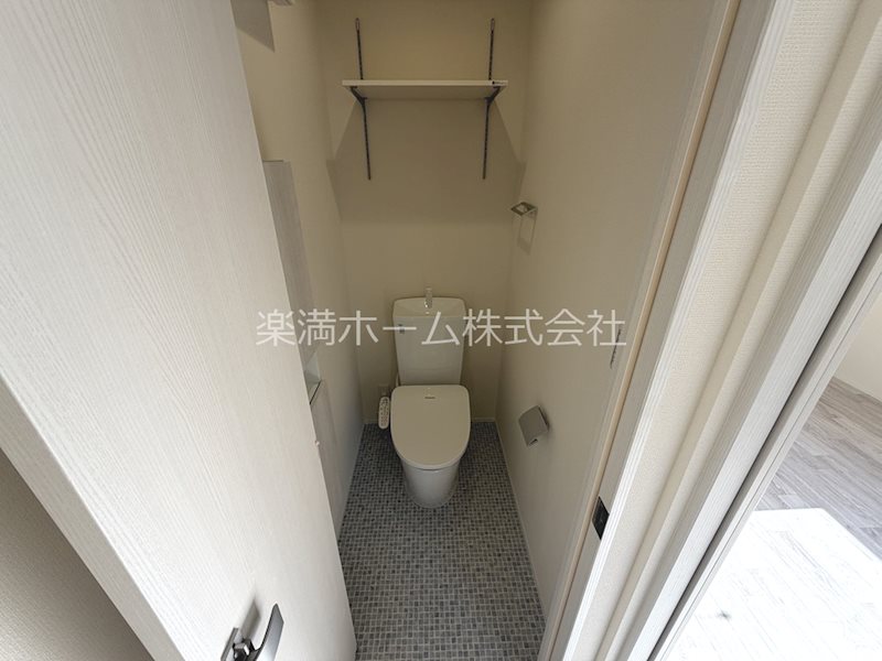 神光院町貸家A トイレ