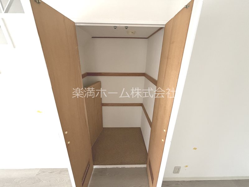 GARNET RESIDENCE上桂 収納