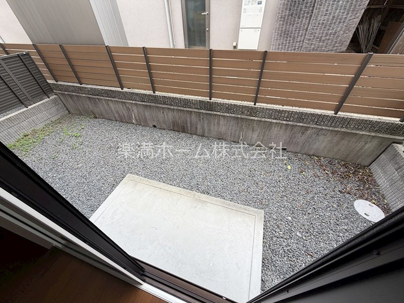 ロイヤル　コントラーダ 庭