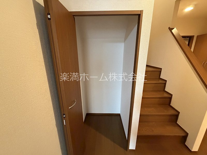 ロイヤル　コントラーダ 収納