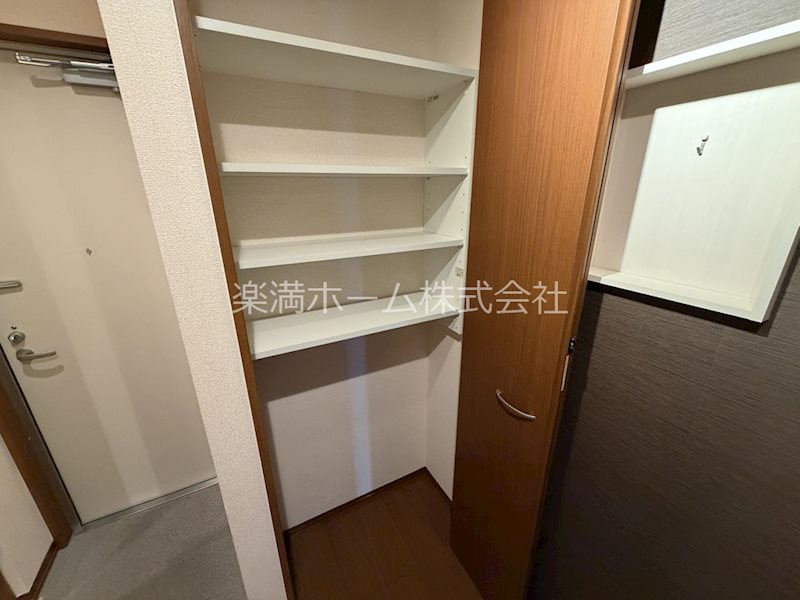 ソレアード嵯峨 収納