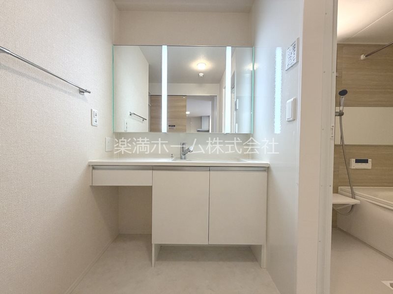オリーブ嵯峨 洗面所