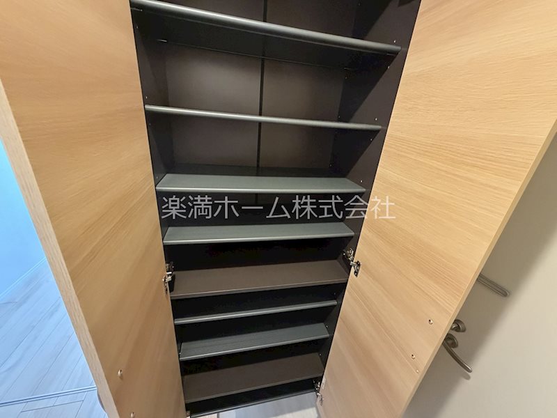 オリーブ嵯峨 収納