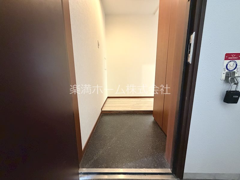 フォレストコート 玄関