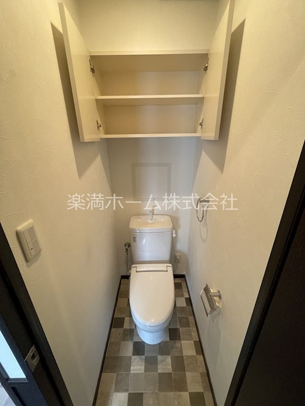 i.House01 トイレ