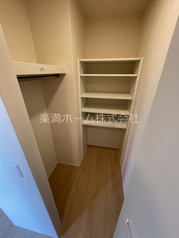 オリーブ嵯峨 収納