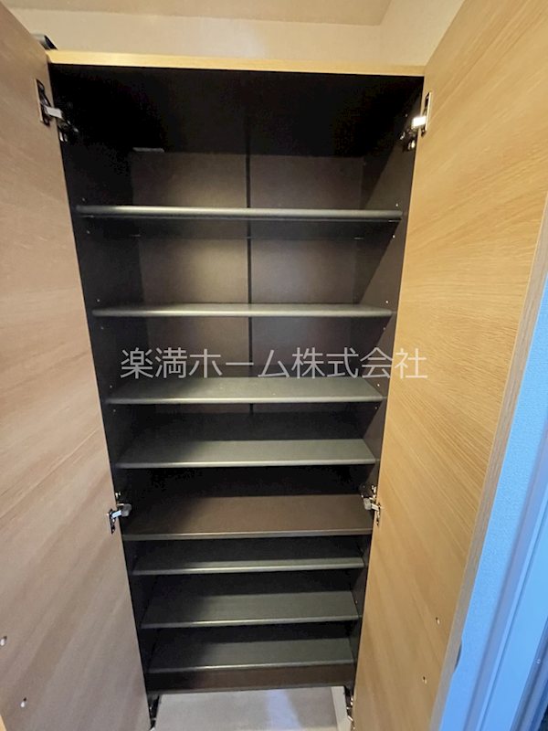 オリーブ嵯峨 収納