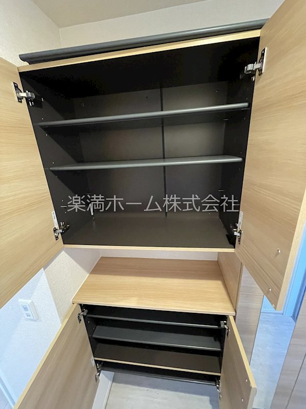 オリーブ嵯峨 収納