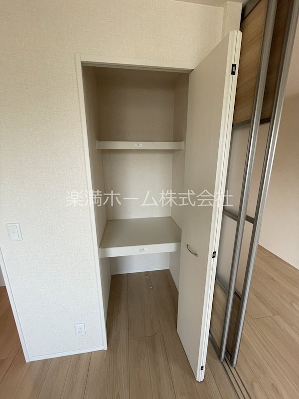 オリーブ嵯峨 収納