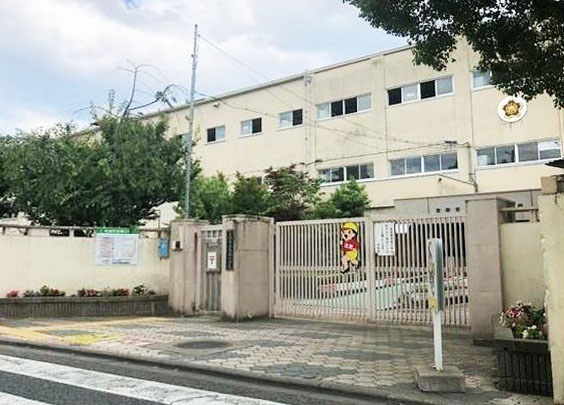 アグレアブル 小学校