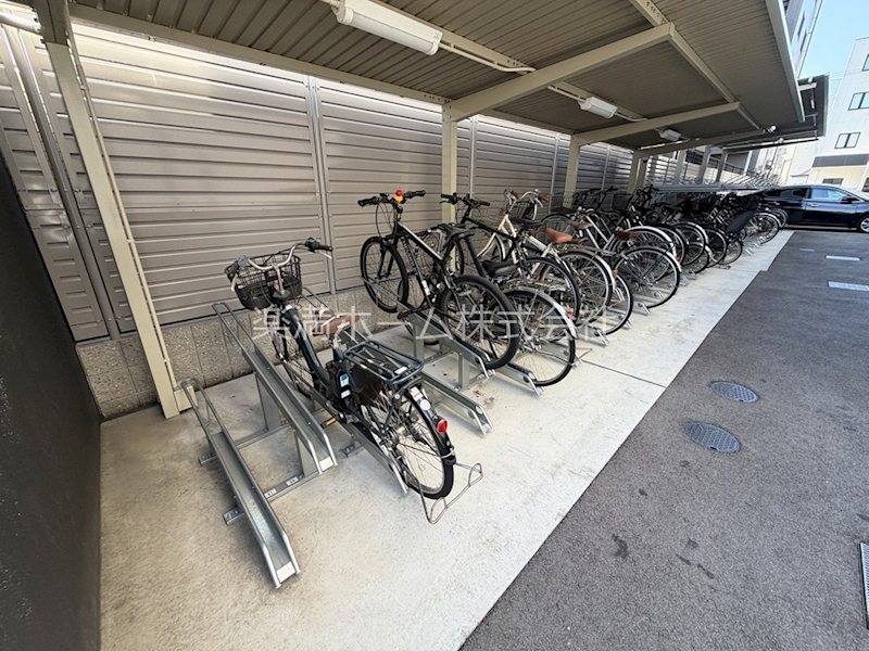 ピーノ京都西大路 駐車場