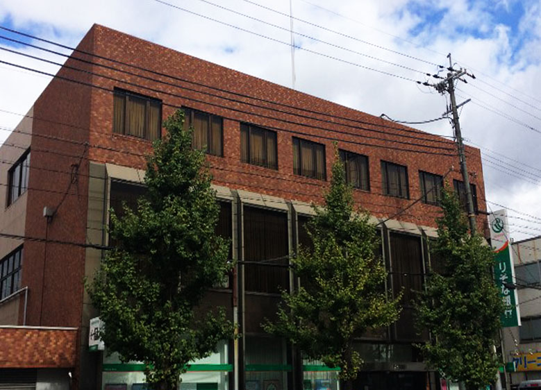 プルミエール朱雀 銀行