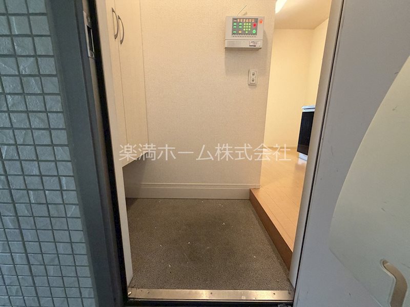 コンフォート冷泉 玄関