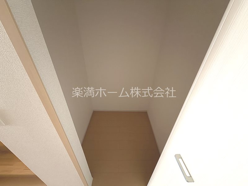ネオ　ブルックⅡ 収納
