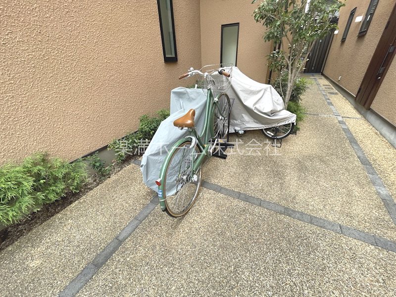 Casa　dell’Albero-kaneko-釜座邸 駐車場