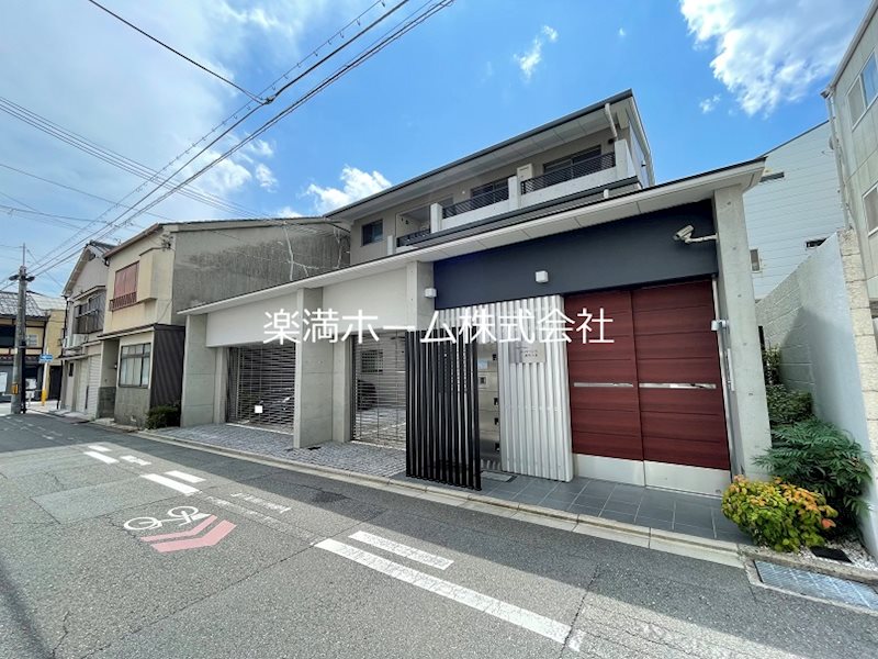 コンフォールパレ新町二条 外観