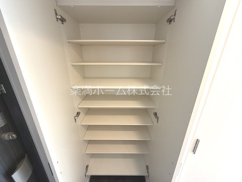 ソルテラス京都JUJO薫 収納
