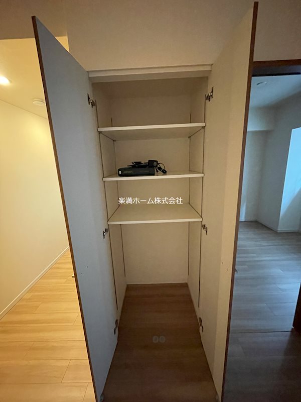 リヴァーク四条烏丸 収納