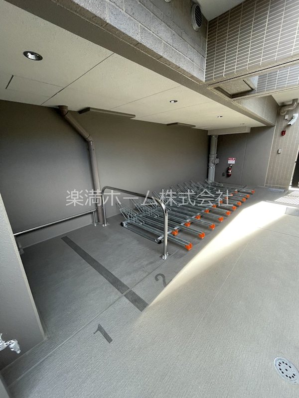 ジオエント御所北寺町通 駐車場