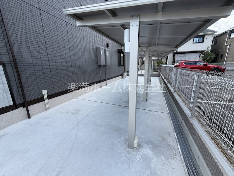 GRAMM下津林EAST 駐車場