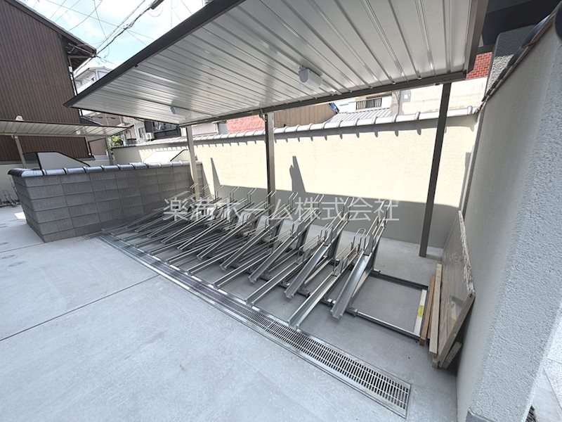 アーバンコート堀川西 駐車場