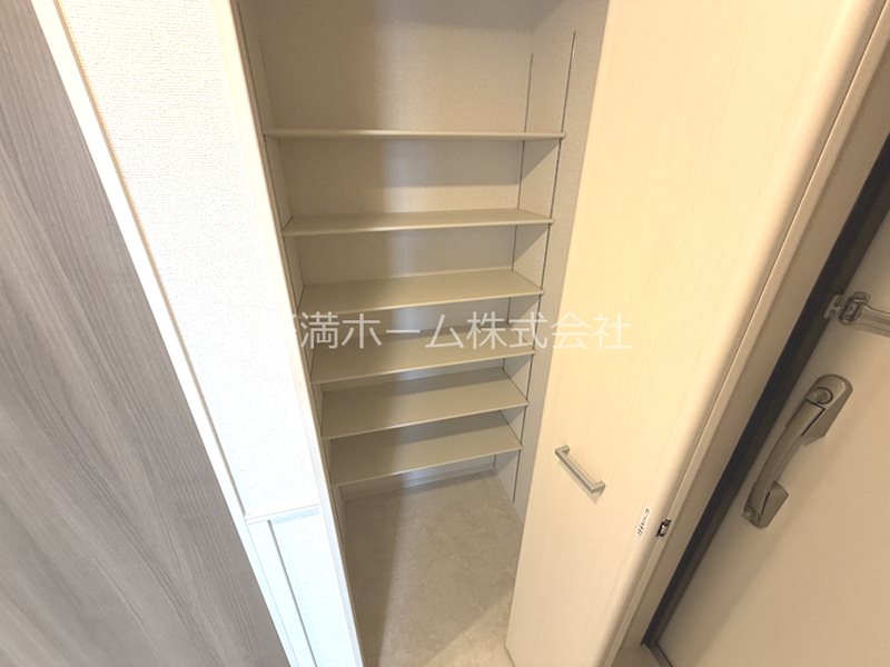 アーバンコート堀川西 収納