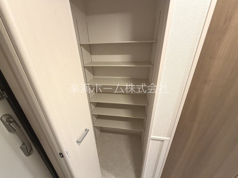 アーバンコート堀川西 収納