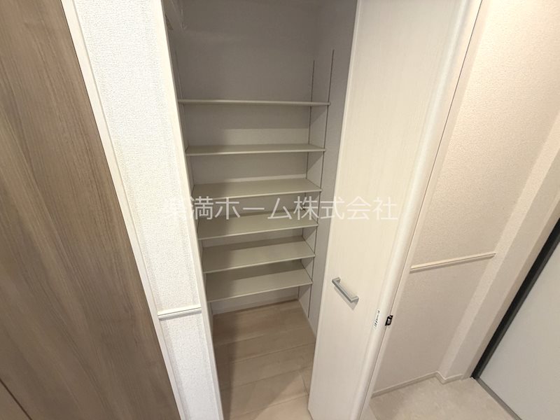 アーバンコート堀川西 収納