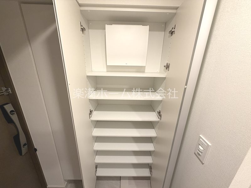 ジオエント四条大宮 収納