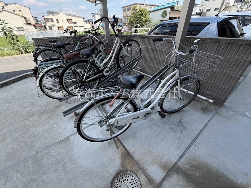 アロース　フェリス 駐車場