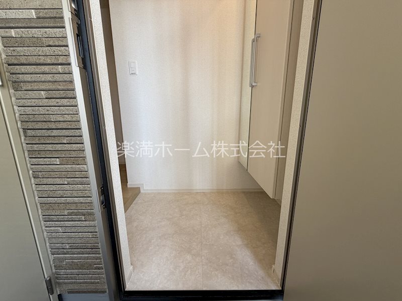 ヒカルサ京都御薗橋通 玄関