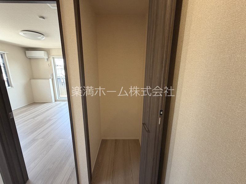 アレ・デ・フルール西向日駅前　南棟 収納