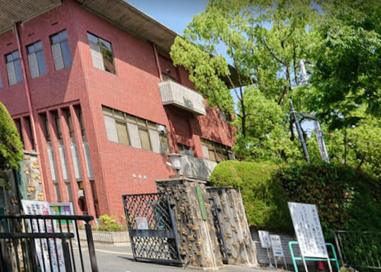 イーリス 大学・短大
