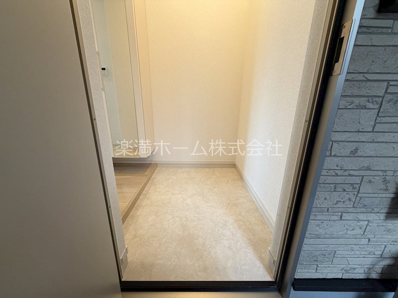 ヒカルサ京都大宮中林Ⅱ 玄関