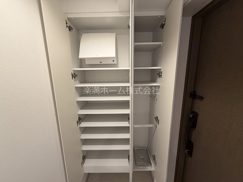 STANDZ西院 収納
