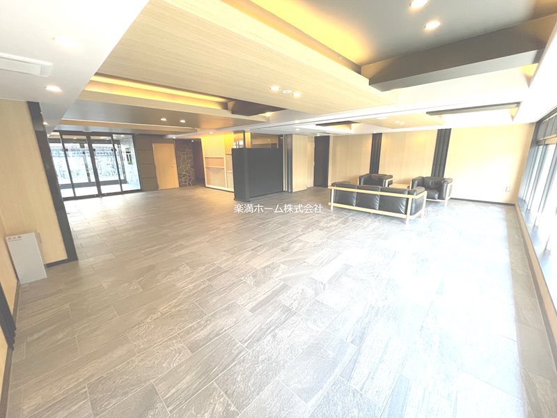 エステムコート京都西院 エントランス