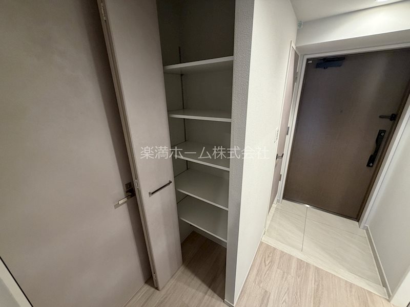 STANDZ西院 収納