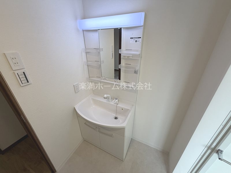 京都市北区小山下初音町貸家 洗面所