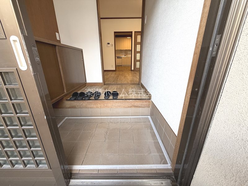京都市北区小山下初音町貸家 玄関
