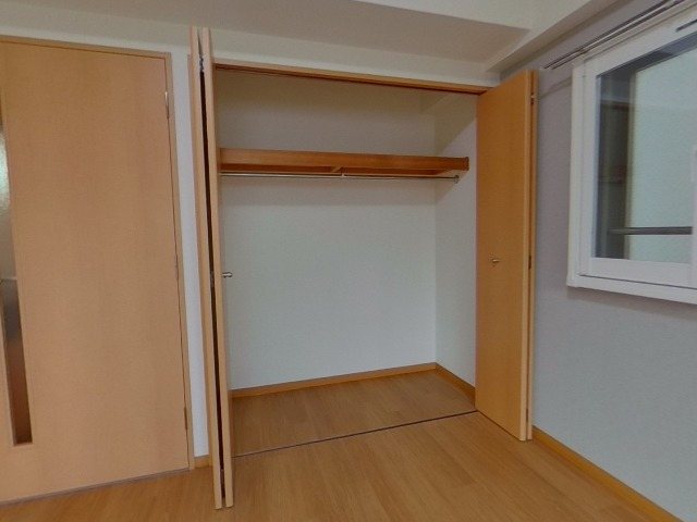 パークハウス仲町 収納