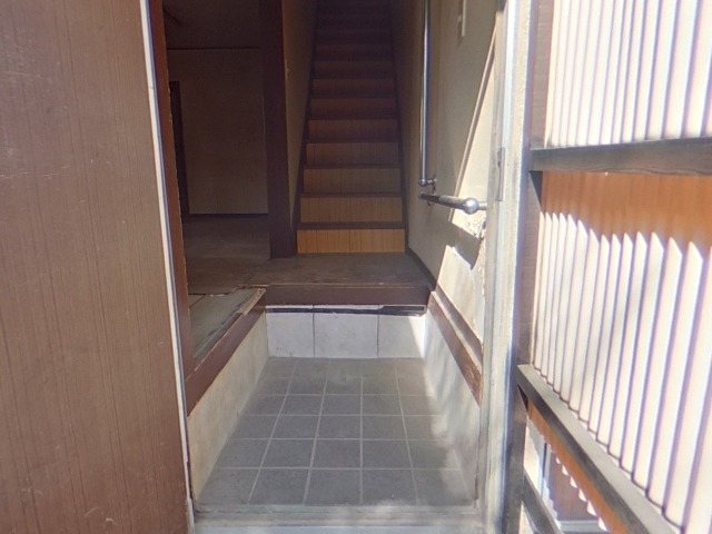 斉藤アパート 玄関
