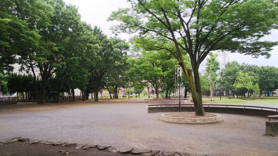 コーポアサカ江北 公園