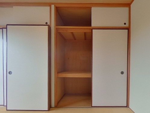 ホワイトシティ新井 収納