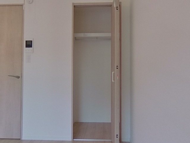 べルテイン関原 収納