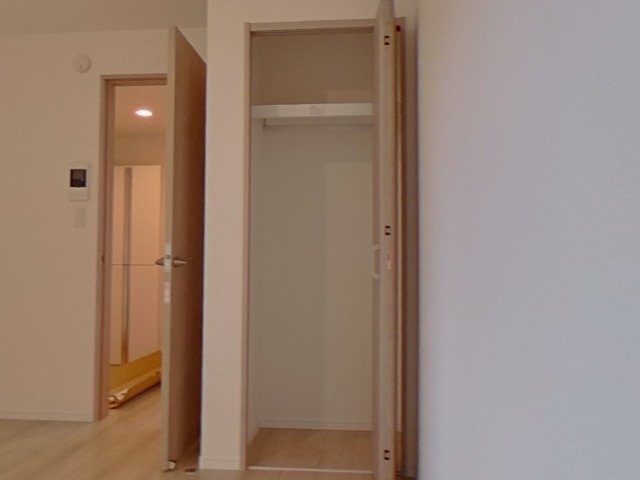 べルテイン関原 収納