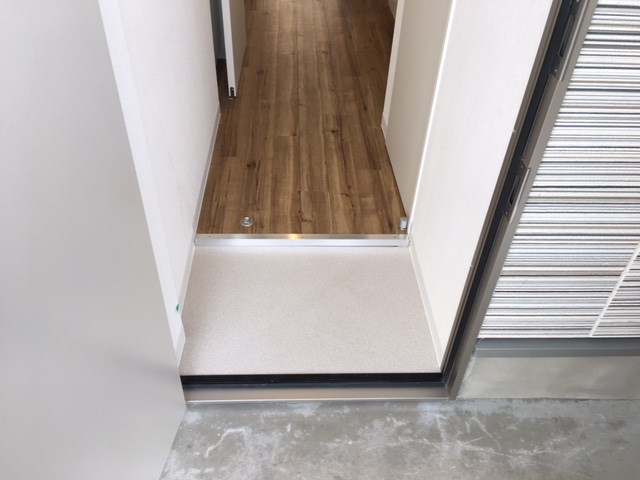 オータムバレー江北 玄関