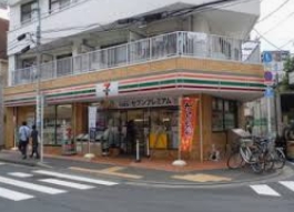 スカイコート練馬桜台 コンビニ