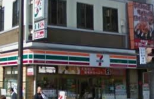 ラフィスタ志村坂下 コンビニ