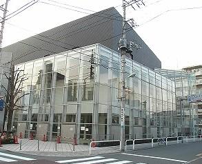 フォレックスコート本蓮沼 図書館