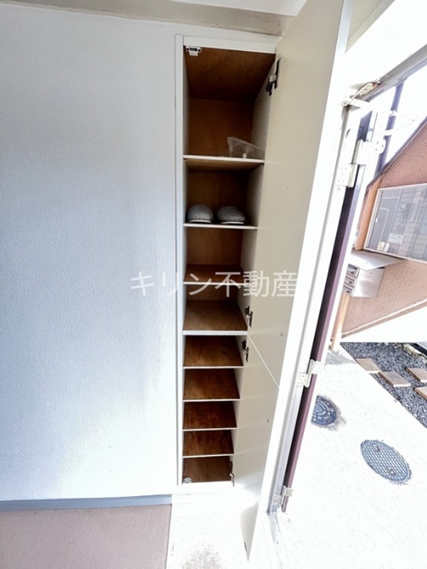 シティパレス本庄3 玄関